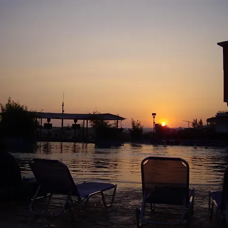 Deluxe Marina Cape 4 Stars Complex 33 6 Apartman *