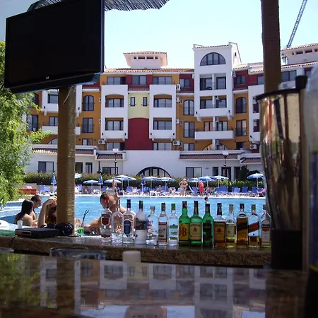 Deluxe Marina Cape 4 Stars Complex 33 6 * Ахелой