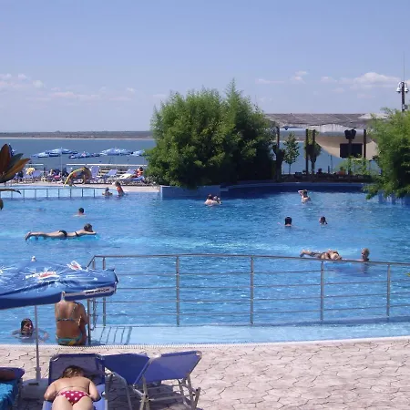 Deluxe Marina Cape 4 Stars Complex 33 6 * Ахелой