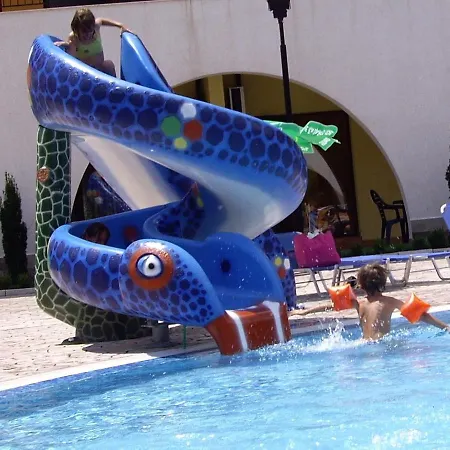 Deluxe Marina Cape 4 Stars Complex 33 6 *