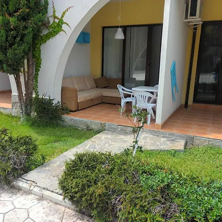 Deluxe Marina Cape 4 Stars Complex 33 6 *